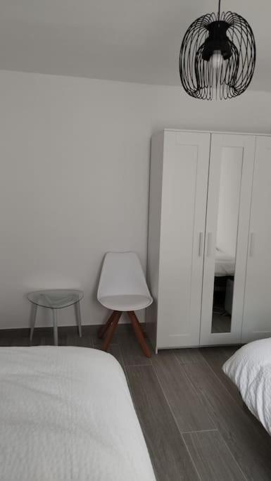 Apartamento Moderno A 1Km De Granada Exterior photo
